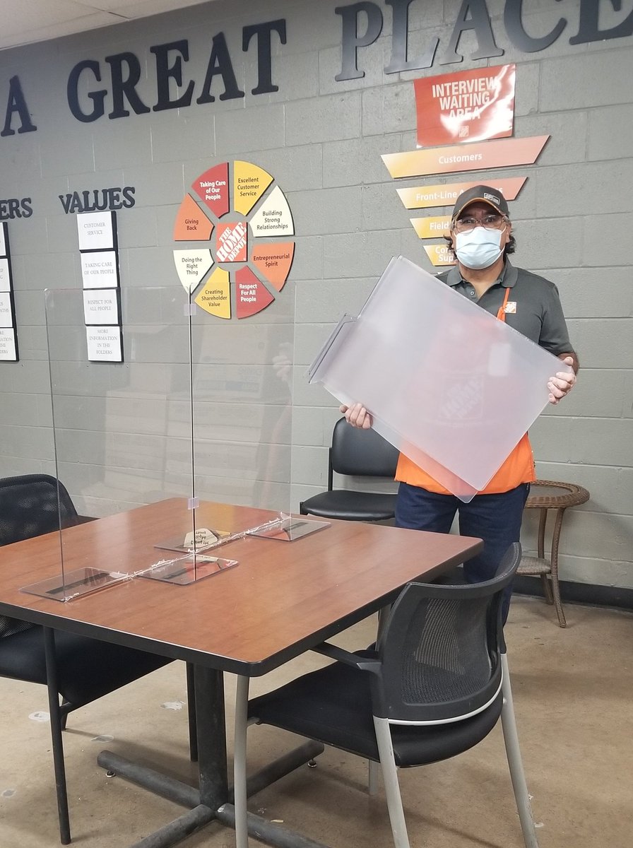 Shout out to Felipe installing the new Plexi Shields in our breakroom and training area for the safety of our associates #keepingsafetypersonal 
<a href="/draku0927/">Ruben Rodriguez</a> <a href="/DanHDLaredo/">Daniel Nixon</a> @diablonegro