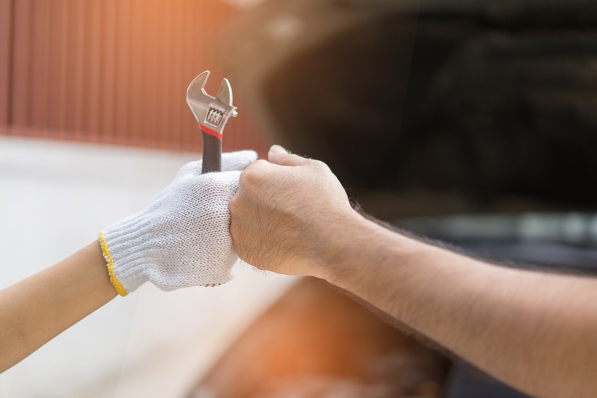 SamstoneAllen's tweet image. $49.95 WINTER SEASONAL MAINTENANCE SPECIAL. Lube and filter change, multi-point inspection, check all fluid levels, inspect and clean tires, and tire rotation. Mention this online offer, available through December. #WinterCarCare  #AutoTech  KwikKarNTX.com