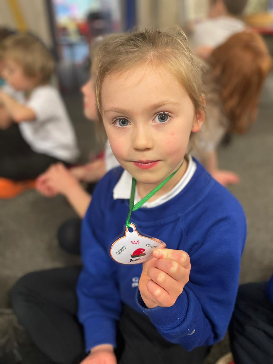 gilwern_school's tweet photo. #Gilwernreception &
#Gilwernyear1 have had the seal of approval from Father Christmas that they make wonderfully Kind elves. Through developing their understanding of #quality and embedding our #gilwernvalues they all graduated successfully #healthyconfidentindividuals @vbezone https://t.co/z1iK1mQh2S
