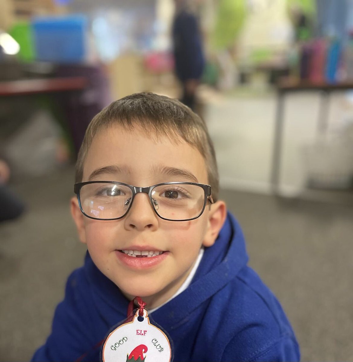 gilwern_school's tweet photo. #Gilwernreception &
#Gilwernyear1 have had the seal of approval from Father Christmas that they make wonderfully Kind elves. Through developing their understanding of #quality and embedding our #gilwernvalues they all graduated successfully #healthyconfidentindividuals @vbezone https://t.co/z1iK1mQh2S