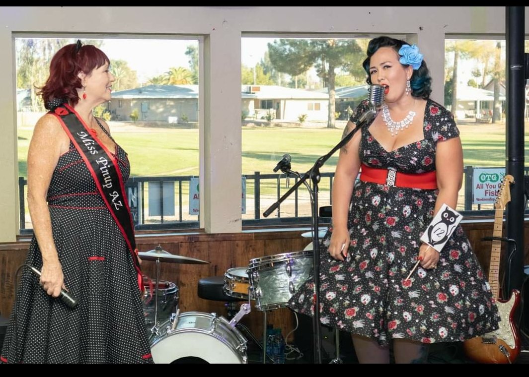 Mara_Chino's tweet photo. What song am I singing?
(Wrong answers only)
Photo from @misspinupaz Pinups & Pussycats 2020
#fridayshenanigans #wronganswersonly #imnotactuallysinging #lol #makemegiggle https://t.co/dG1WjYagn9