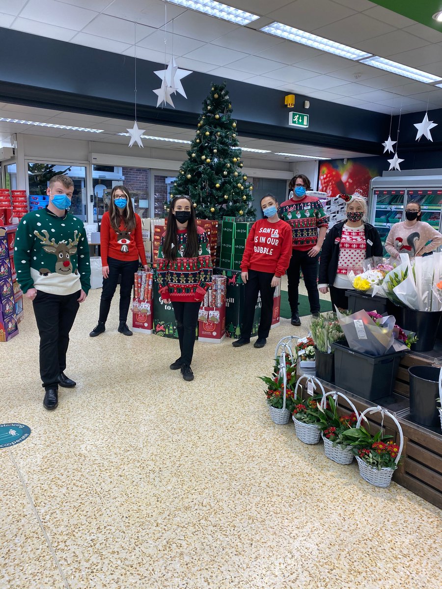 AlexBenner89's tweet photo. Well done to castle donington. You have worked so hard this year. I’m so proud of you all. #coopradio https://t.co/z919WlqSsL