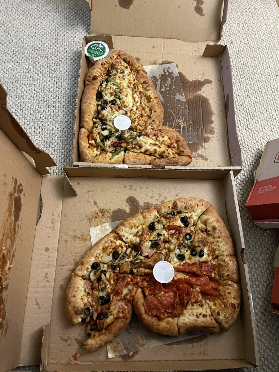 SteRiley's tweet photo. @PapaJohnsUK it appears your delivery driver had a crash on the way. Not great... 👀 https://t.co/3yIxbwLXeP