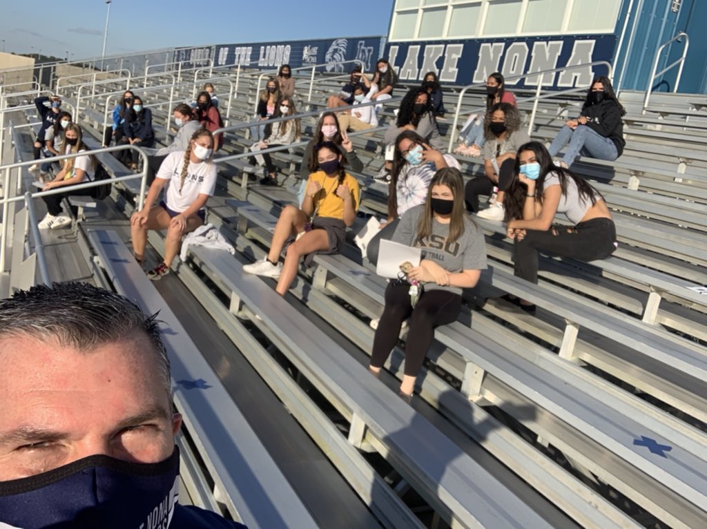 softball_lake's tweet photo. First LIONS Softball meeting for the 2021 season was a great success! Go LIONS Softball!     💙🥎🏆 @LNHSAthletics @FHSAA @JCCarnz @osvarsity @ACCkicker https://t.co/AbqUaG81yy
