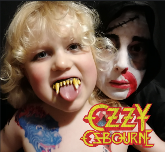 OzzyosbourneO's tweet photo. Ozzy Osbourne - Bark at the #moon 

#ozzyosbourne #rock #rocknroll #ozzy #BlackSabbath #FridayFeeling #Friday #Rocknrollstyle @OzzyOsbourne https://t.co/hnAIvUw0Sm
