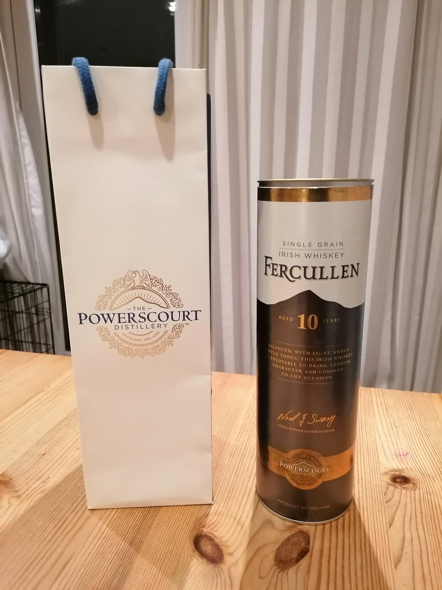 Just got myself a 10 year aged bottle of Fercullen Whiskey. Something to enjoy over the Christmas.
#fercullenwhiskey #powerscourt
#shoplocal @PowerscourtDist