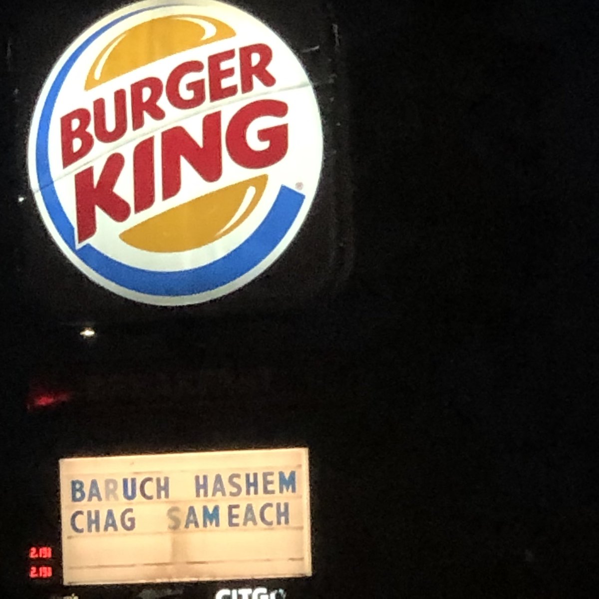 PartnersAlma's tweet image. Chag sameach! #happyhanukkah @burgerking #hudsonny #hudsonvalley #inclusion #almapartners