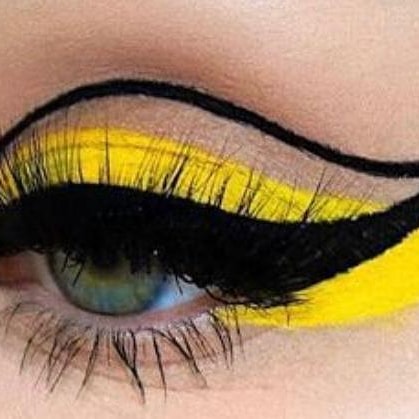 Your eyes is the first thing people notice because they have the similar vibe

#eyechristmasmakeup #gorgeouseyes #eyelooks😘 #december2020❤️ #fridayinsta #makeupforeyes