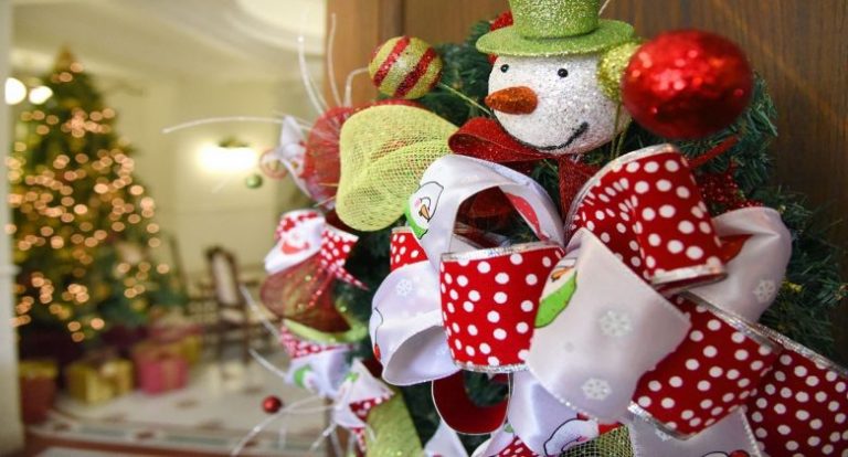 From theme park festivities to decorated home tours, there's no place like Central Florida for the ho-ho-holidays!🎅 See our list of Holiday Happenings: ow.ly/WZd350CiOsg