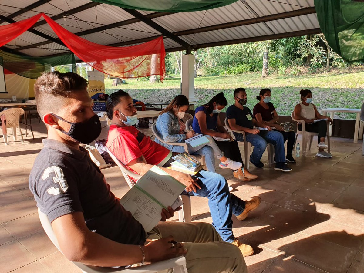 PAPXIGUA's tweet photo. #JuventudXinka

En el marco del proyecto Mi Pueblo Xinka Tiene Voz, Fortaleciendo el Diálogo para el Desarrollo Inclusivo se realizó la capacitación dirigida a la juventud de Jalapa, Jutiapa y Santa Rosa.

 #Codidena #ParlamentoXinka #PuebloXinkaGuatemala #SomosPapxigua #SoyXinka https://t.co/K0RVNW6uvn