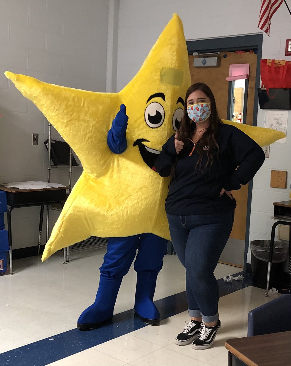 MsUmpierreNISD's tweet photo. Selfie with our awesome mascot and amazing VP! 🌟 @NISDMichael @amandaschlicht1 #starjoy https://t.co/LY7zGMnZpX