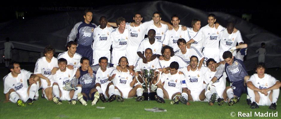 La saison d'après,Il passe l'une de ses meilleures saisons en tant que milieu offensif. Il a inscrit 14 buts et a été déterminant pour le 28e titre de champion de Liga (2000/01).14 buts et 4 passes d.