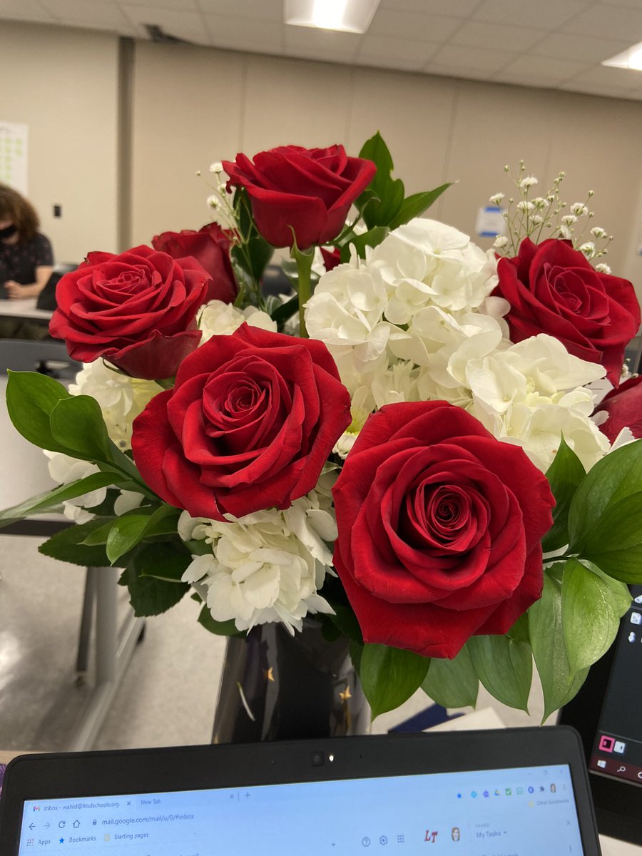 Thank you to my hallmates!  <a href="/Frankshoe34/">Frank Shoemaker</a> <a href="/LamarSchrader/">Lamar Schrader</a> <a href="/MrWedemeyer/">Aaron Wedemeyer</a> <a href="/hollyrbowman/">holly bowman</a> Cathy Merrill.  I will miss them when I retire next week! #40yearsasateacher!!