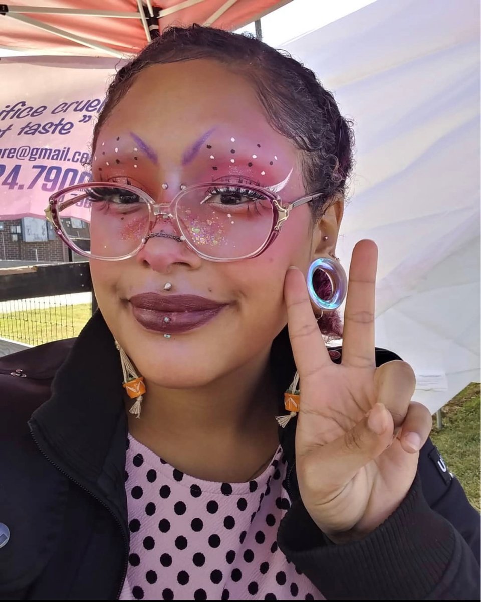 bodyartforms's tweet photo. I am so excited to present @xjazzminxjadex! Instagram has given me back the recent posts on the #MyBAF feed and I am itching to share all your great pics! Tag em so I can post em! https://t.co/sPpNxGeYdv