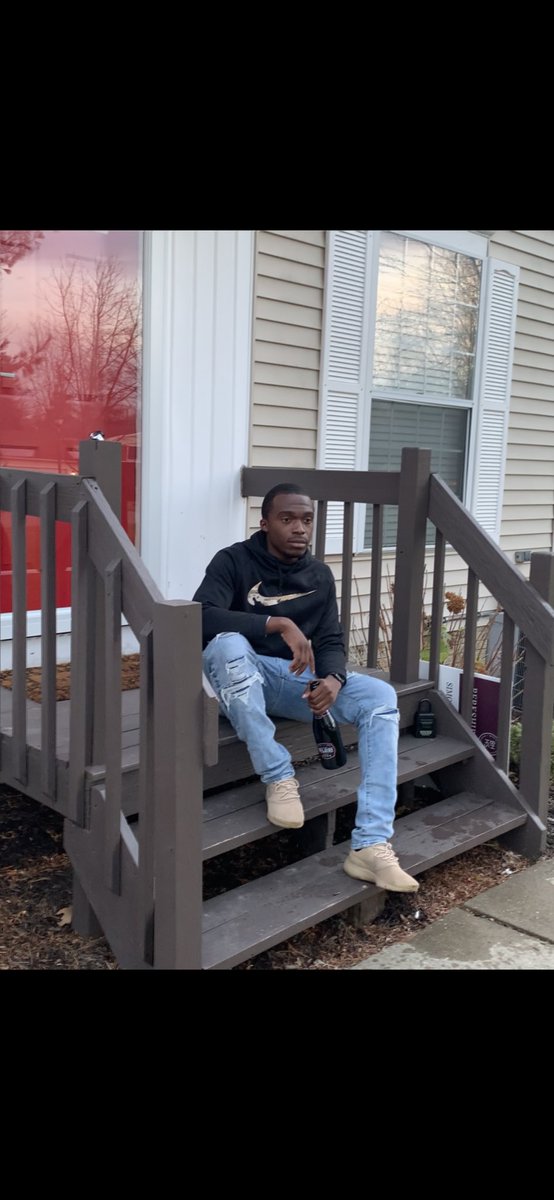 Cole_Moxie's tweet photo. Ya so I bought a house today!
🚨 HOMEOWNER ALERT🚨 #TheDoubleBack https://t.co/WNZG4y3UDs