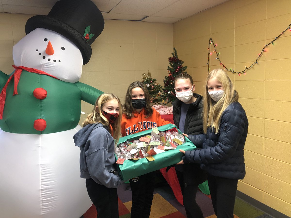 Merton Student Senate kids are the best! Holiday gifts for the residents and staff of the Hartland Terrace care facility. #mertonproud #mertonint #studentsenaterocks