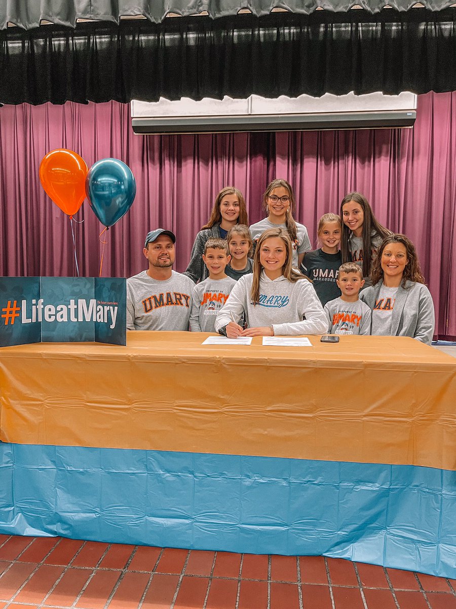 emma toerber tweet media