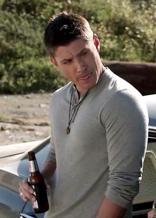 due to popular demand (by me) i present Jensen Ackles' shoulders: a thread