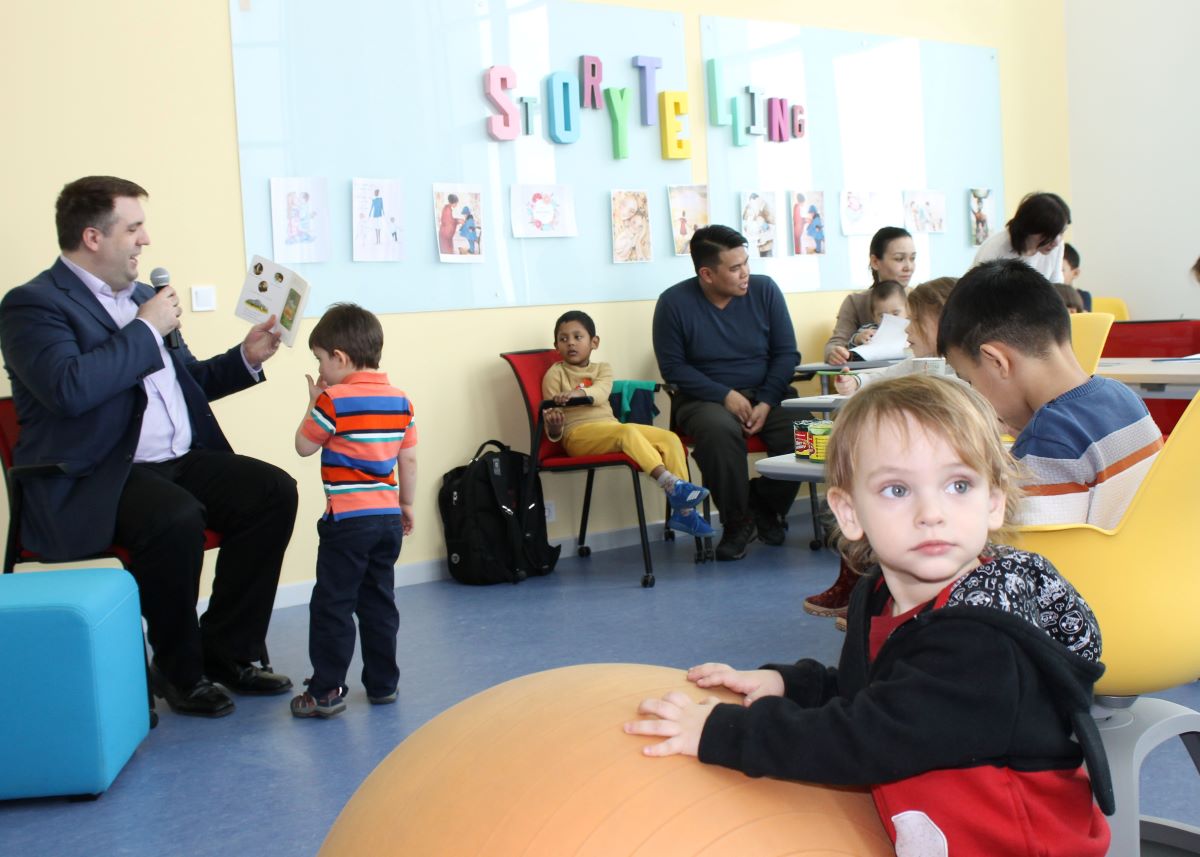 sbibliotecario's tweet image. La biblioteca crea conciencia y fomenta la igualdad de género➡️bit.ly/340Xamc📚En esta nota, te contamos como la @NU_Library_NU de Nazarbayev (Kazajstán), contribuye a lograr la igualdad de género dentro de la comunidad universitaria #WorldLibraryMap #StoriesThatMatter