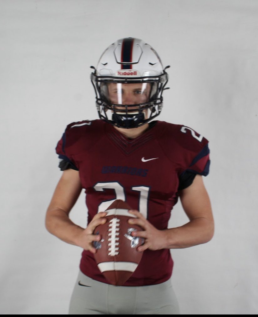 corbinjw21's tweet photo. Thankful for the visit and offer from Sterling College! Thank you @Coach_Holton28  @ChaseHansen71  @CoachMaly_77 https://t.co/Rm9YCBvcxV