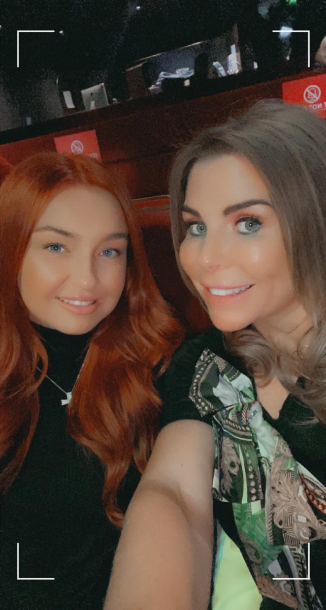 cittycat79's tweet photo. #royalcourt #theatre #scousehumor 🎉🥂🥳 https://t.co/XYtn1m8aME