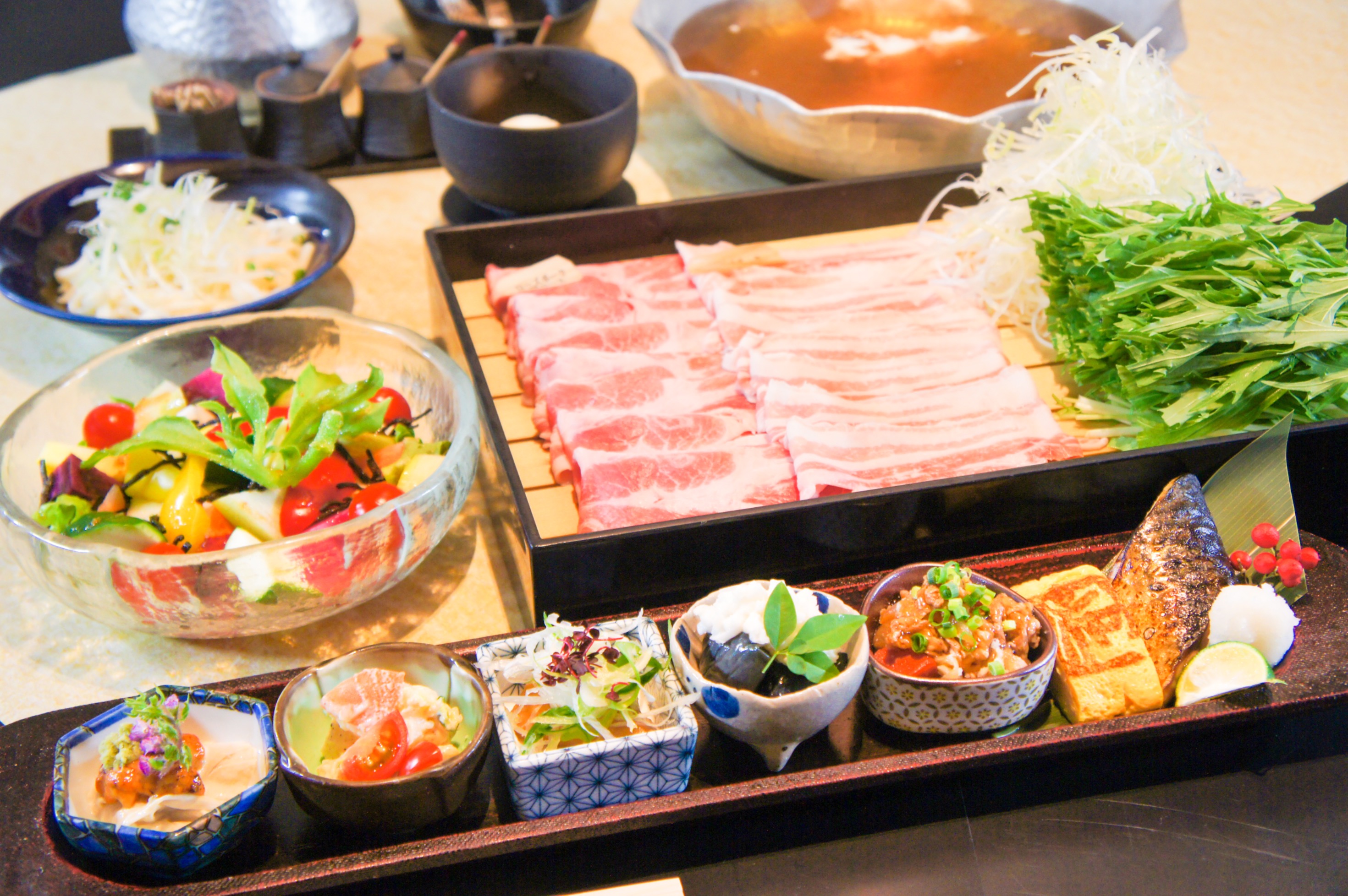 わだ家つくば店 Lunch 豚しゃぶコース 滴 Shizuku わだ家流 豚のしゃぶしゃぶとわだ家の人気料理を堪能できるお得なランチコース 寒い日が続いてるので あったかお鍋でランチはいかが 029 863 1567 T Co Ov9lhcoxg0 つくば