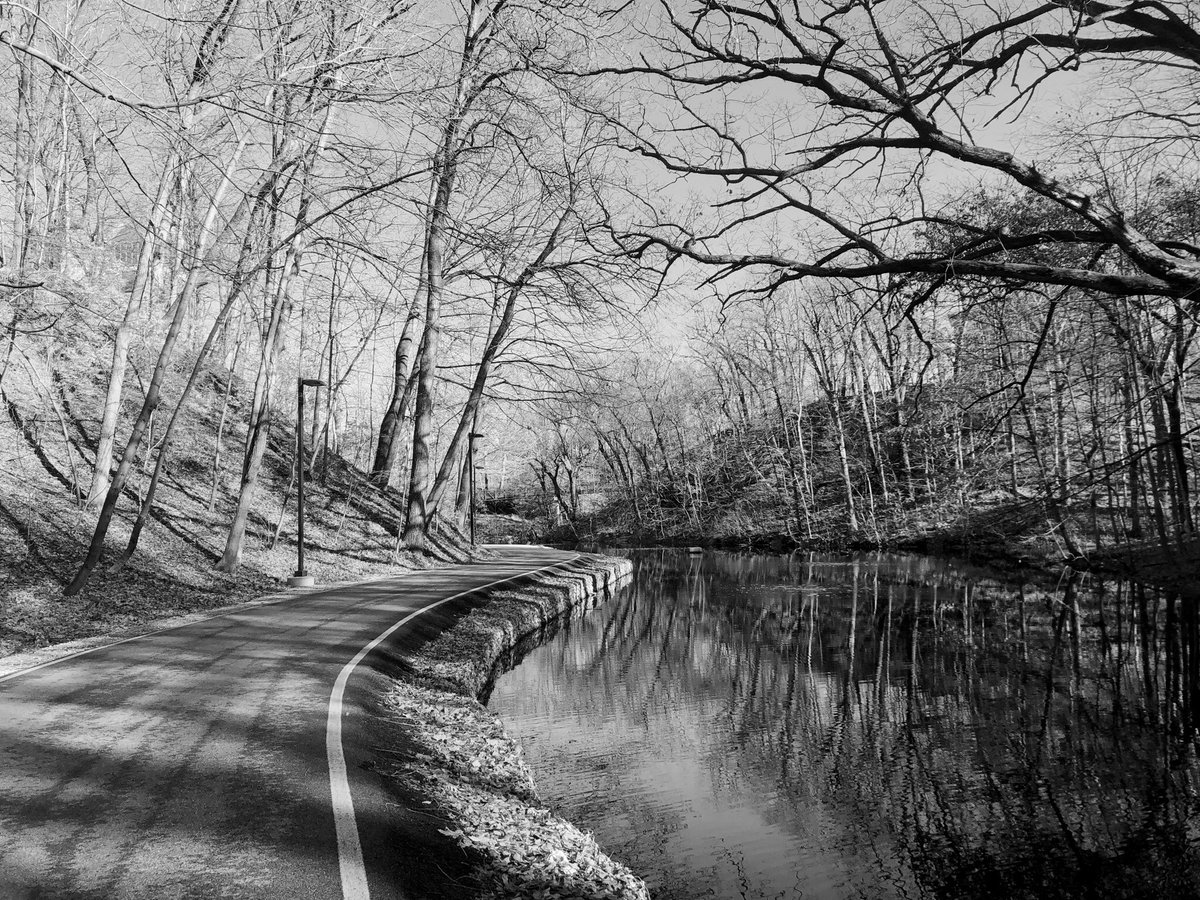By the Mighty Mississippi, on a rocky shore—

Stands the school we love so dearly, now and ✨evermore✨
