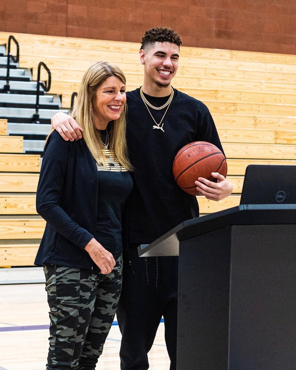 LaMelo Ball gave the ultimate birthday gift to his mom Tina 🙏

Partnering with <a href="/CloseUp360/">CloseUp360</a> and Yellowbrick, <a href="/MELOD1P/">Melo</a> is providing 100 scholarships to students at the middle school where his mom worked as a P.E. teacher and athletic director for 24 years.

What a way to give back