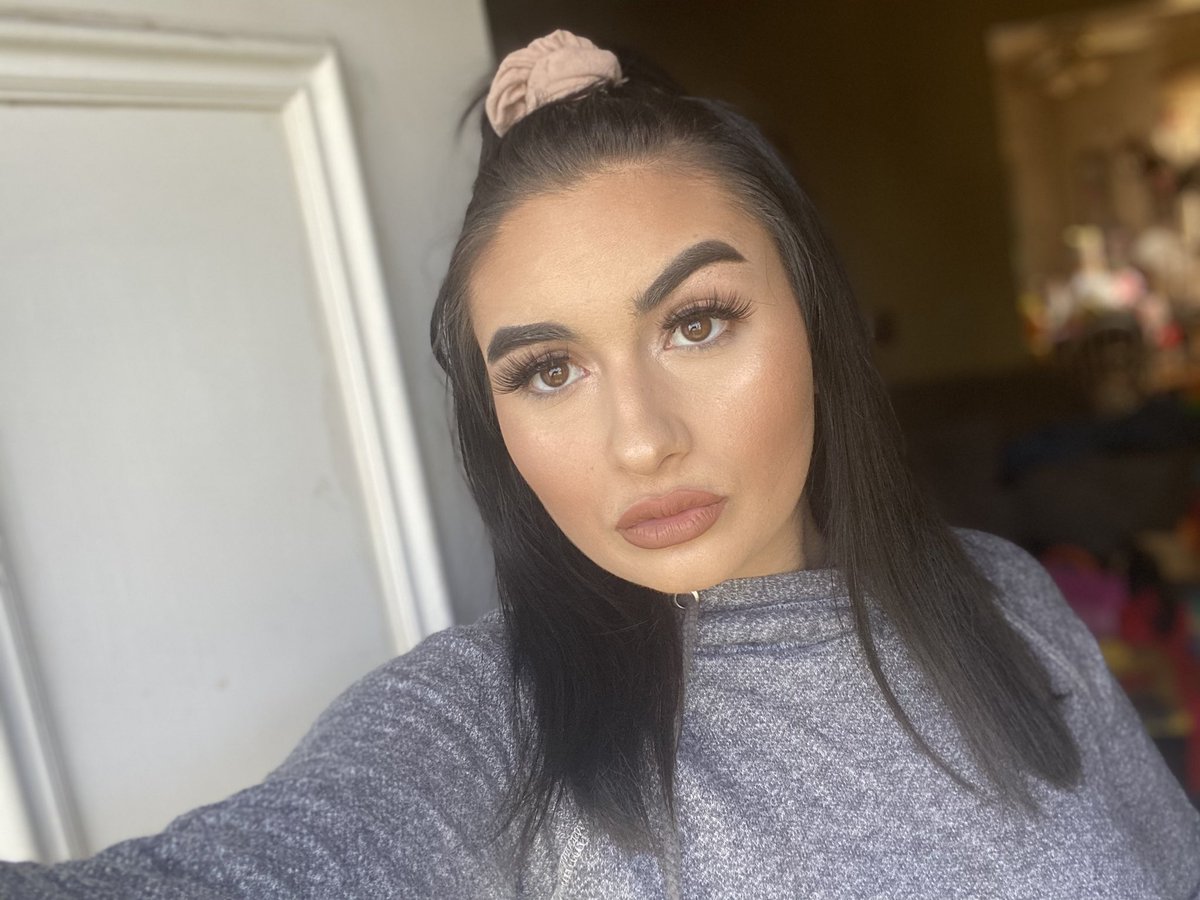 HasselChloe's tweet image. 