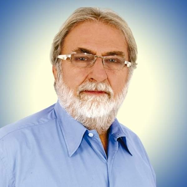 maiscarnaval's tweet photo. Morre Farid Abrão, ex-presidente da Beija-Flor e atual prefeito de Nilópolis. Farid teve morte cerebral decretada hoje, depois de ficar internado em um hospital de Copacabana por complicações da COVID-19 https://t.co/ADIvV1aGOV