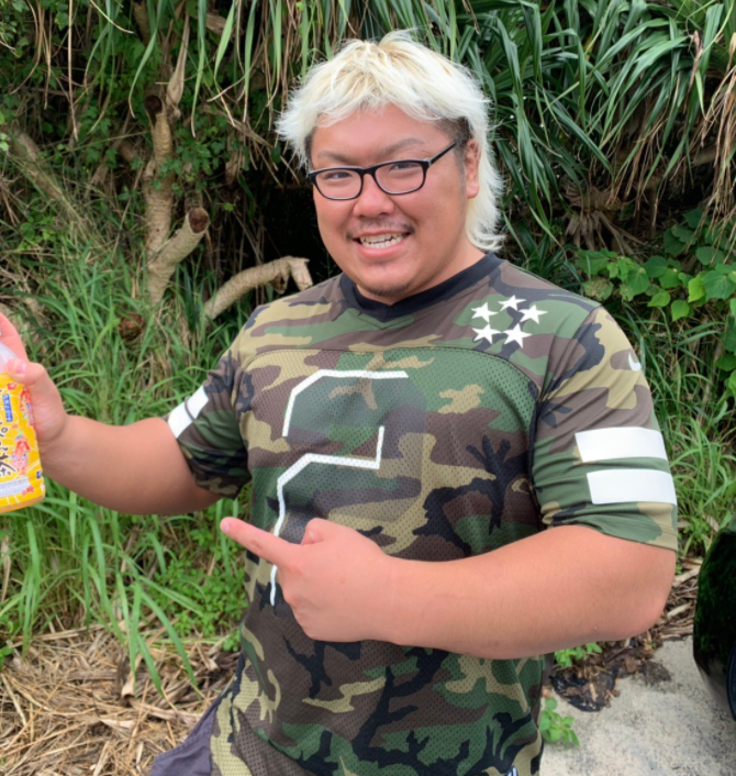 Bokutimo Dragon- fka Big R Shimizu- OH BOY- HE'S SO CHARISMATIC- he had (?) mycoplasma pneumonia- shingo helped him got into dg- his ACTUAL entrance theme literally goes BIG R DUDUDUDUDUN- WCW stan- pretty popular among ur joshi favs- like pls love him he's amazing