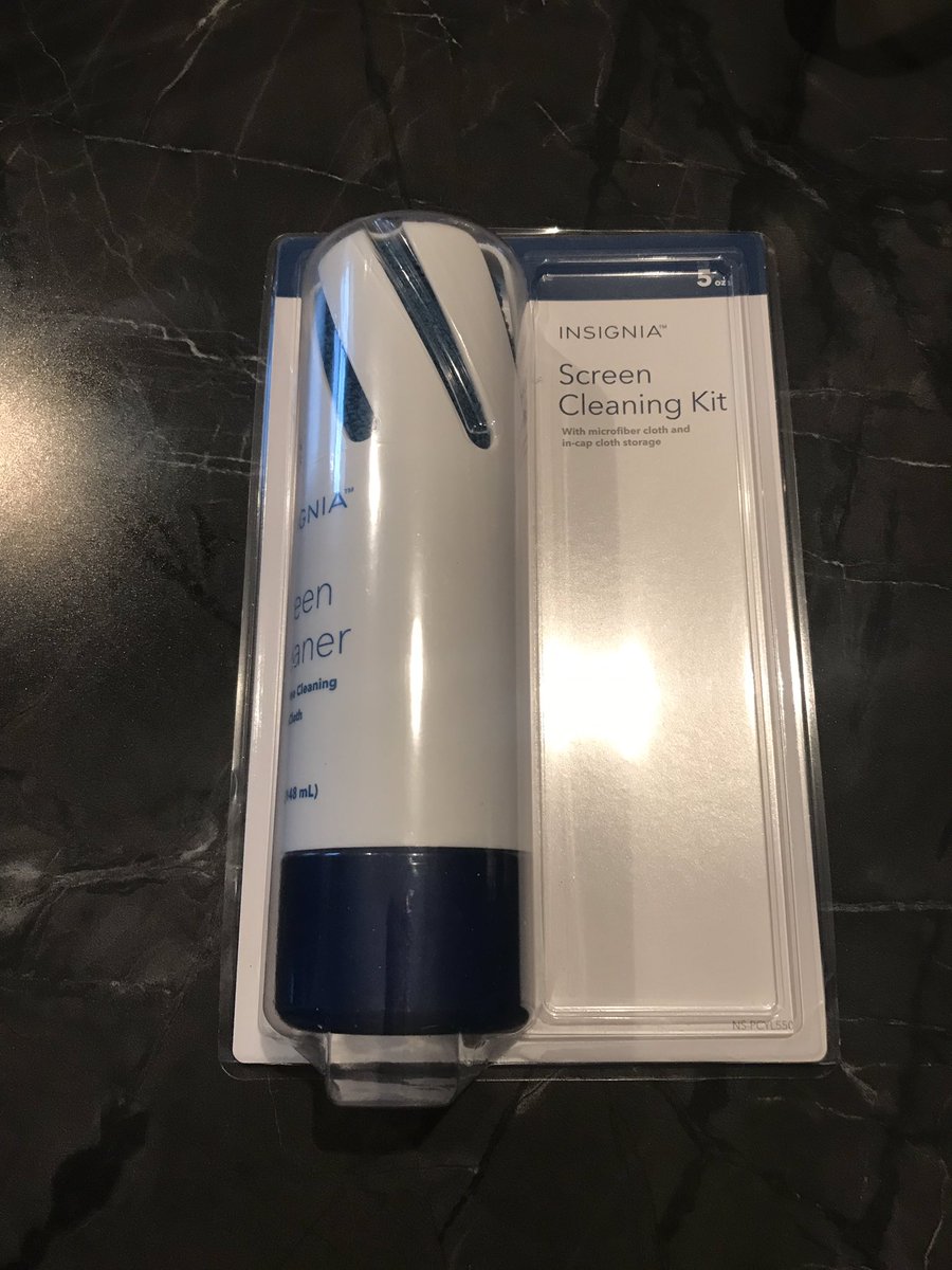 itsmeMP1's tweet photo. Opened my @BestBuy package that shipped by @FedEx today- I was anticipating a Nintendo Switch and instead I opened a screen cleaner 🥺 Big THANKS to whoever stole it. @FedExHelp @BestBuySupport @NintendoAmerica Merry Christmas to me 😭😫 https://t.co/tFMQJyl0Ln