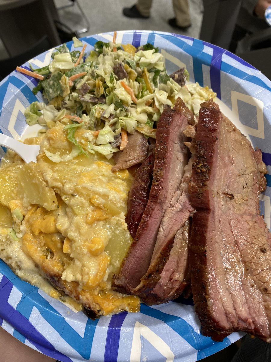 zackmonday's tweet photo. #Lunch at work today. Tri-Tip, scallop potatoes and some killer salad. #MercyPack https://t.co/QDunAOWrFn