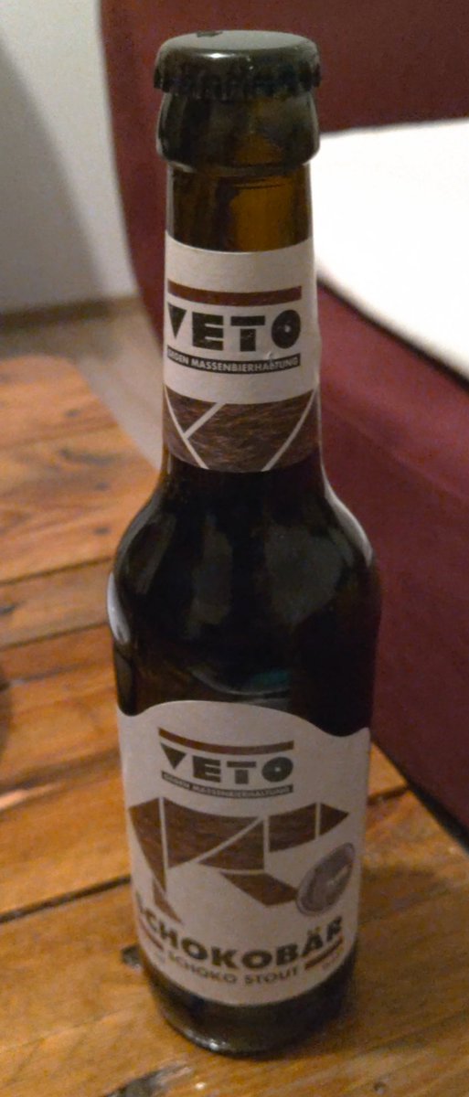 Harry_Mitt's tweet photo. #Betthupferl... Nachtbier... #Schlummertrunk... Ach scheiß einfach noch ein #Bier. 🍺🍻 #Prost https://t.co/cNUwuGxsM8
