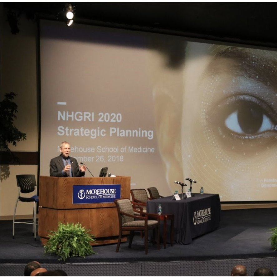 NHGRI_Director's tweet photo. Whether it was talking to students, speaking at conferences, or chatting with all of you via Twitter -- I thoroughly enjoyed sharing various aspects of developing and publishing the #Genomics2020 Strategic Vision. https://t.co/APRsj85FrS