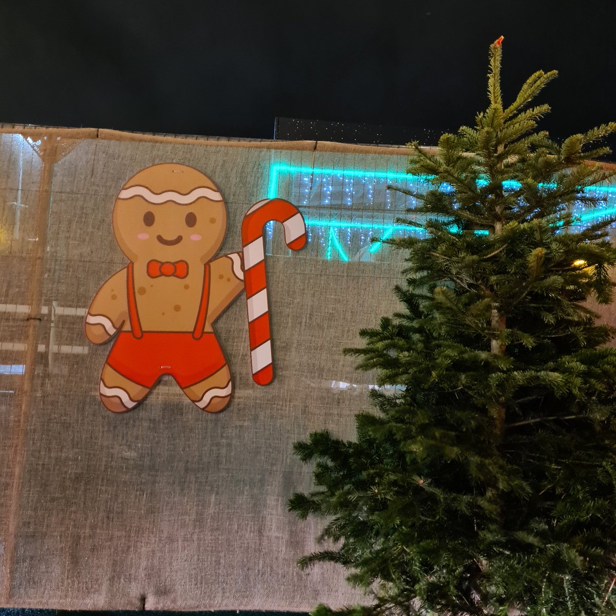 A lovely family evening at <a href="/driveinsanta/">driveinsanta.ie</a> in the <a href="/TheRDS/">The RDS</a>. A safe alternative to the traditional Santa experience 🎅 #SantaClausIsComingToTown #ChristmasCountdown #SocialDistancing