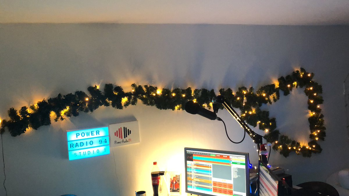 powerradio94's tweet photo. #Christmas im #Studio bei #PR94 / #PowerRadio94 🎄🎅🏻 Bald ist es soweit 🎁 #Radiosender #Radio #Leverkusen #Köln https://t.co/3x2WNtBMlU
