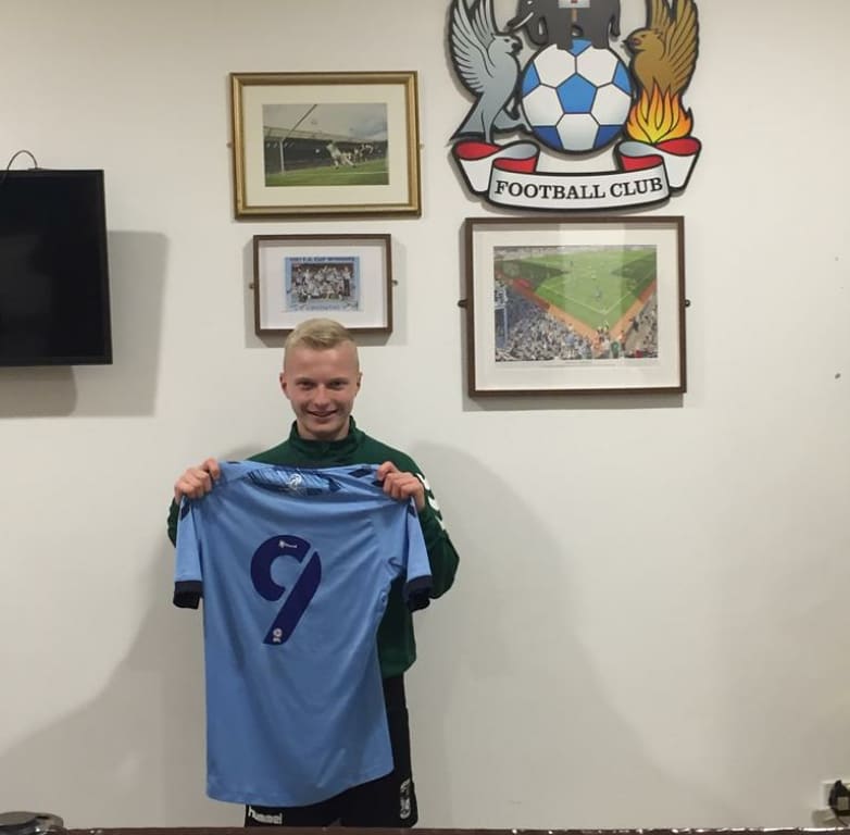 Joe_Tinker_'s tweet photo. Pleased to announce the second signing in 2 days. Alfie leaves our U13s to join @Coventry_City after 4 years with PSA. Good luck Alfie, we wish you all the best #futsal #futsalforall #savefutsal #fanfs @leicyouthfutsal https://t.co/ZZ84okDaPU