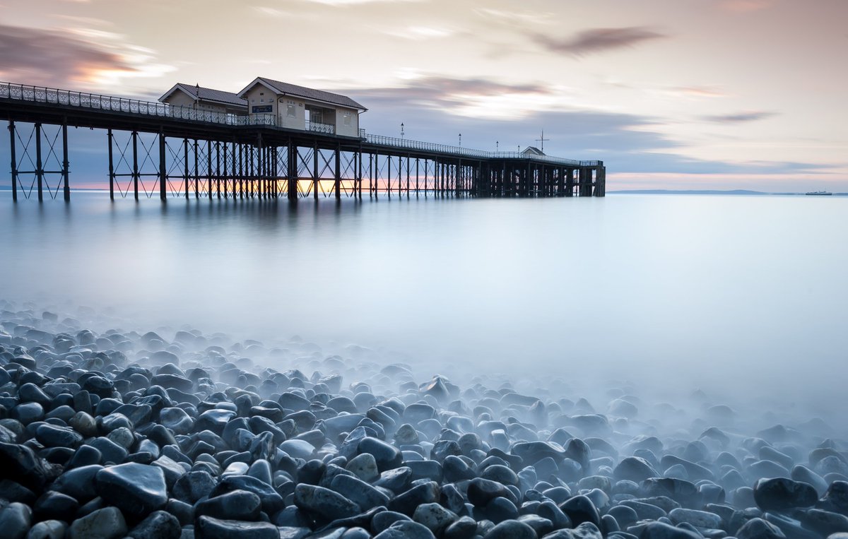 Penarth Pier at Sunrise - A long exposure to give the water that gloomy, milky effect!

<a href="/kelseyredmore/">Kelsey Redmore</a> <a href="/Ruth_ITV/">Ruth_TV</a> <a href="/DerekTheWeather/">Derek Brockway - weatherman</a> <a href="/visitwales/">Visit Wales 🏴󠁧󠁢󠁷󠁬󠁳󠁿</a> <a href="/ItsYourWales/">It's Your Wales</a> <a href="/southwalesargus/">South Wales Argus</a>

#photooftheday #photography #photo #penarth #Wales #landscapephotography #landscapephotography