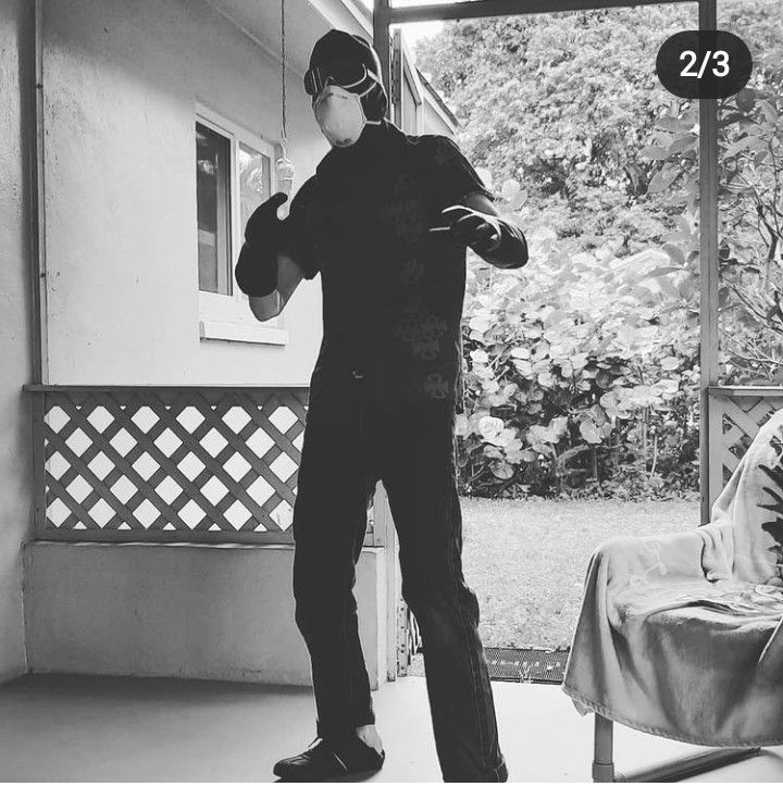 AbominableDr's tweet photo. I needed to see my soulmate on her Birthday so I improvised some PPE. It was my first time out since March. https://t.co/BVAtKzQWUo