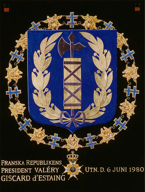Riddarholmskyrk's tweet photo. Frankrikes förre president, Valéry Giscard d'Estaing, riddare av Serafimerorden, har avlidit. Begravningen äger rum i morgon lördag. Sedvanlig Serafimerringning kommer att ske i Riddarholmskyrkan kl. 12.
På grund av pandemin kommer kyrkan inte att vara öppen för allmänheten. https://t.co/qxCephWC0r