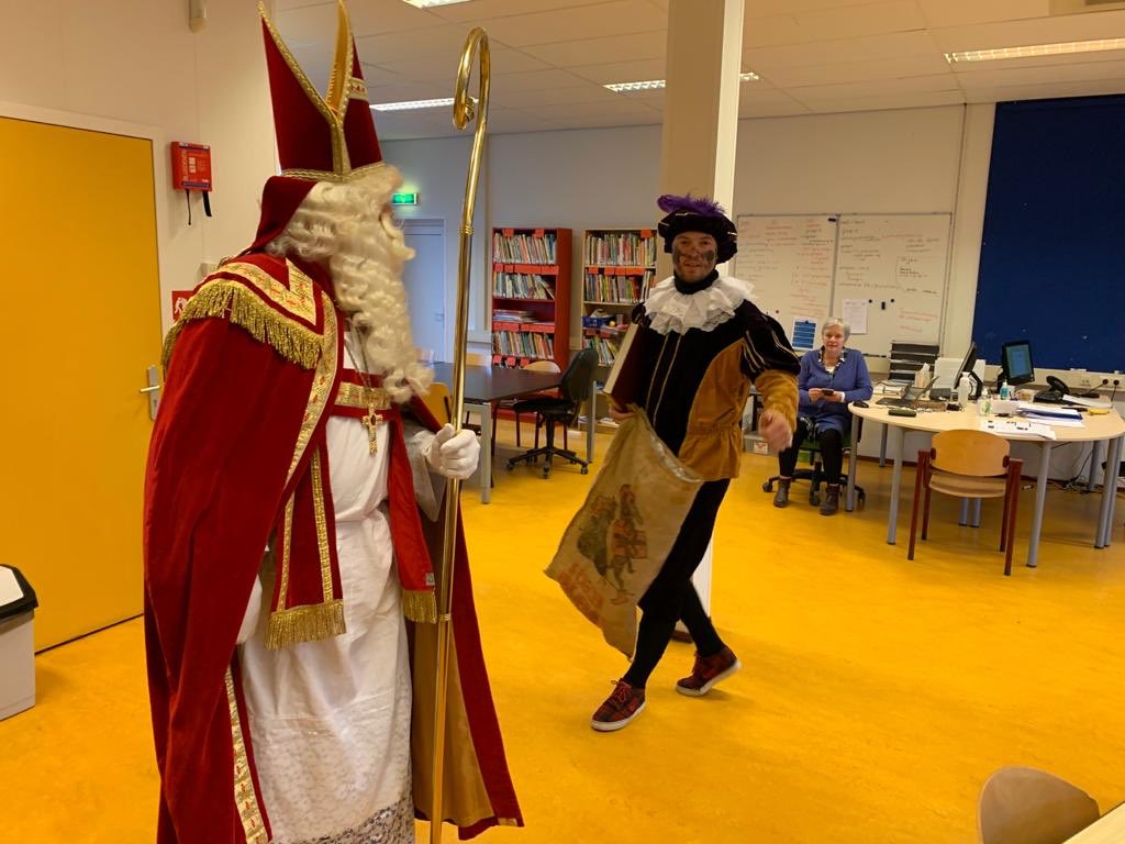 obsDePionier's tweet photo. Weer een fantastisch feest op de Pionier! Sinterklaas bedankt en Askor Piet ook geweldig! Tot volgend jaar! https://t.co/h5eBnAE1sn