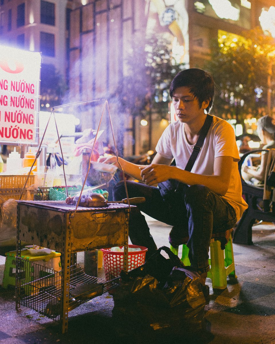 CCMG_Tweets's tweet photo. Friday Night on the streets of #vietnam having a snack. We would love to shoot some travel food series to show some good eats around the world! #nightlife #streetfood

---

Follow us...
Facebook/Instagram @CreativeCoveMediaGroup https://t.co/xCcgbX0nsa