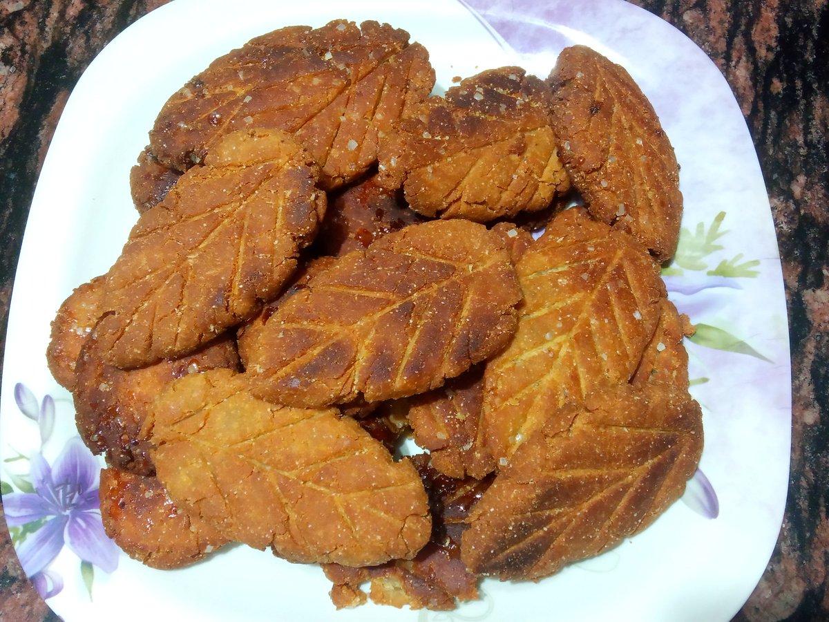 RichaRecipes's tweet photo. #YouTube
#homemade
#food
#recipes
Wheat flour Biscuits recipe on my YouTube channel Richa's Recipes 
Link 👇 https://t.co/G7HI0mXEzr https://t.co/FjXOVkeS5Q