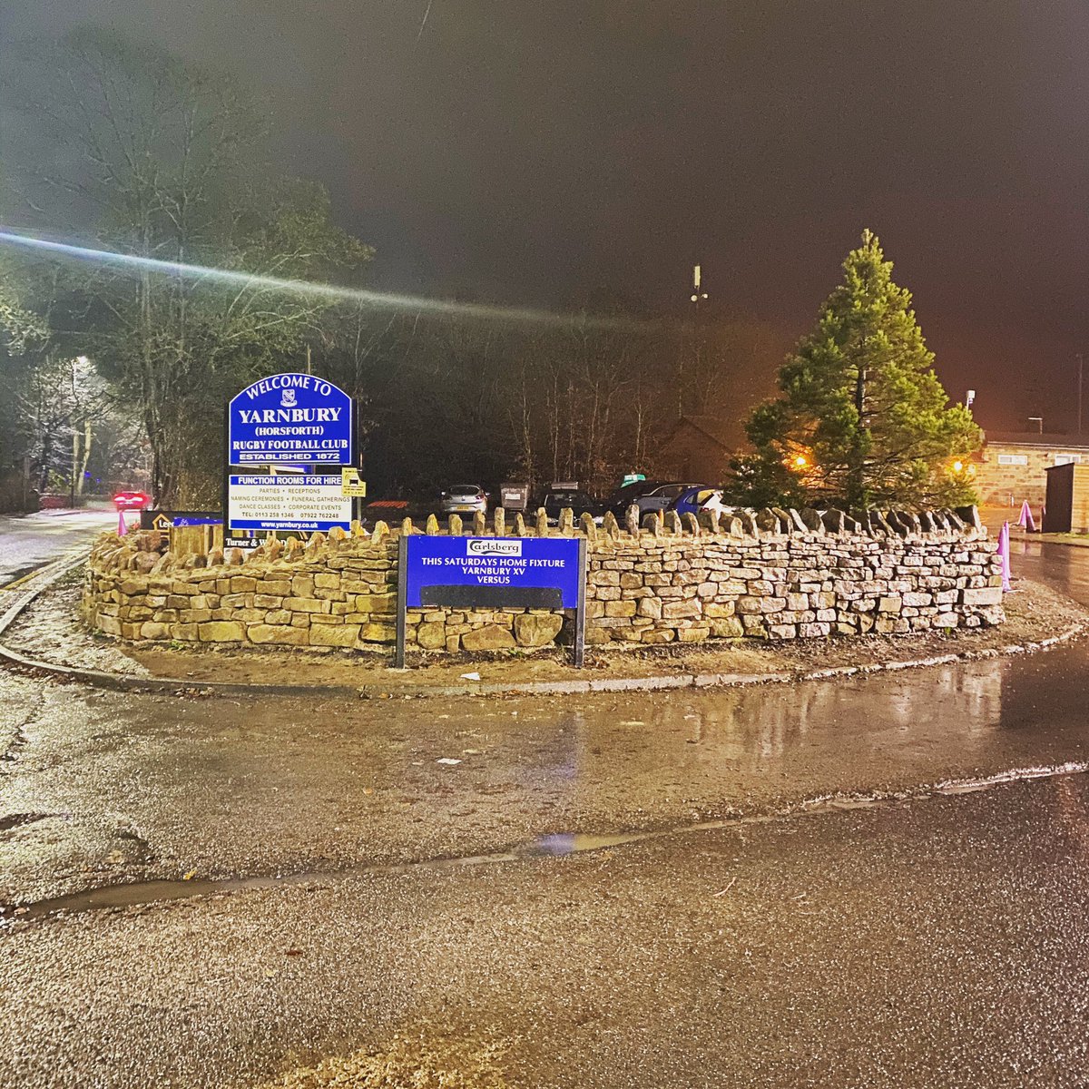 YarnburyRFC's tweet image. Anyone else noticed our new wall at the entrance of the club? #lockdownwork #newentrance