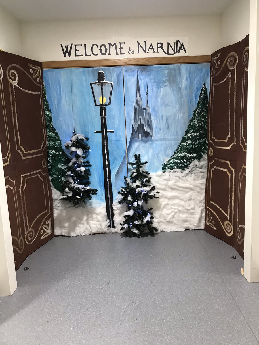 kyleayr1's tweet photo. Well done to all the teachers and elves (pupils) from Kyle that took time to decorate their door. Fantastic effort from everyone! 🎄❤️ https://t.co/Gw3fgAQl0Y