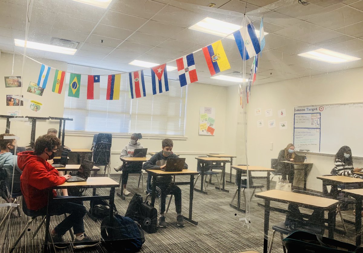 Thank you <a href="/gimkit/">Gimkit</a> for this new game: “Trust no one”. The kids LOVE it! Plus they get to practice Spanish vocabulary! #WinWin <a href="/Cen10titans/">Centennial HS</a> <a href="/Cen10WorldLang1/">@Cen10WorldLanguages</a> <a href="/FISD_WL/">FISD World Languages</a>