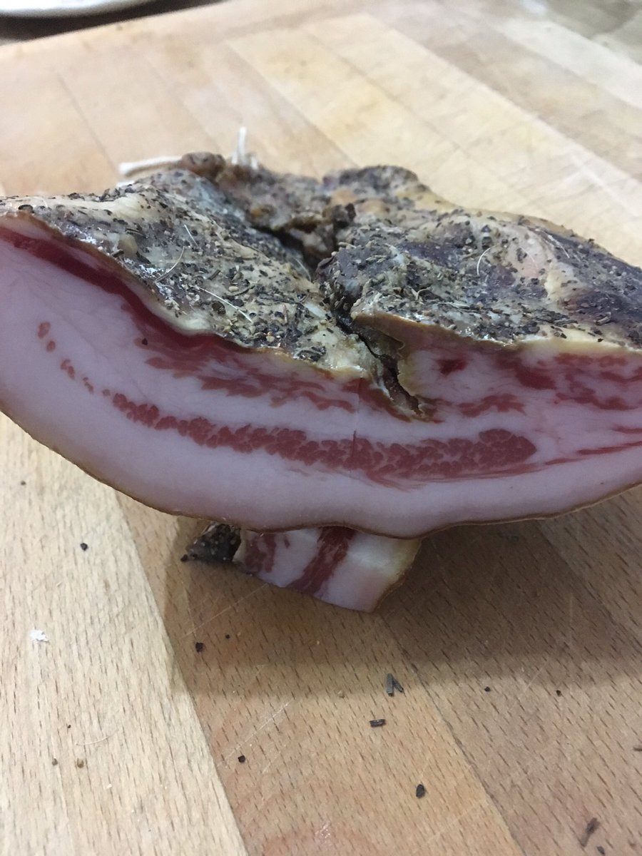 perinellideli's tweet photo. More cured meats in to #MeatJon #Ladywell delicious #freerange #pork #salamis in a variety of flavours &amp; our silky #guanciale (cured pig’s cheek) for classic #carbonara &amp; #amatriciana #pastas - these would be great for quick delicious meals in #Christmas week 🎄 https://t.co/cdpMa3OmKm
