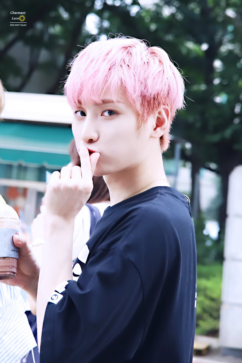 how to make your twitter pink: a short thread