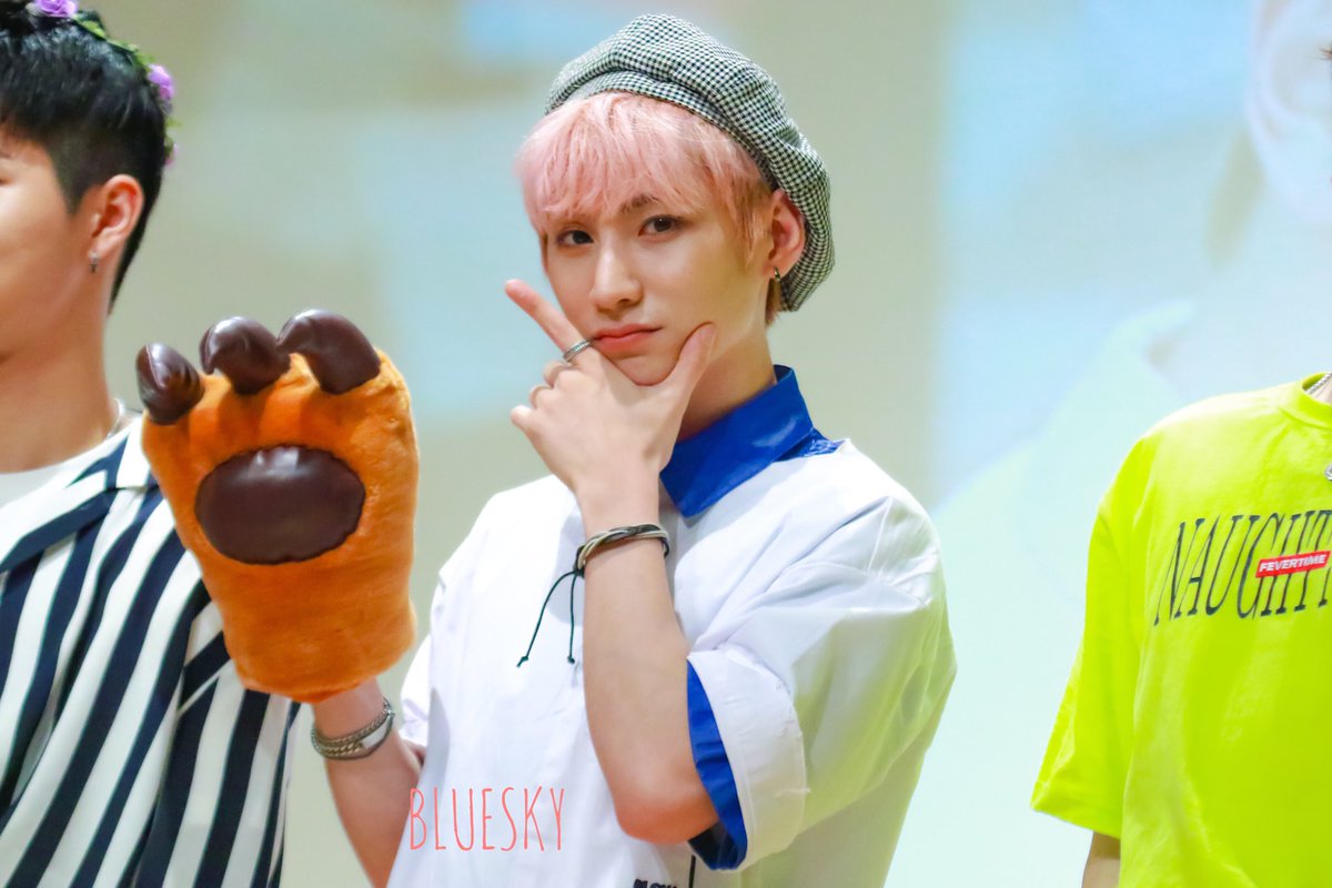 how to make your twitter pink: a short thread